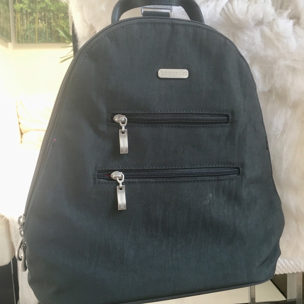 Baggallini Inspire Travel Backpack w/RFID Wristlet